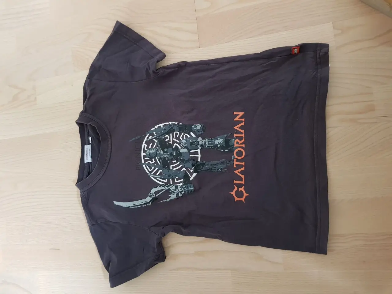Billede 1 - T-shirt str 134