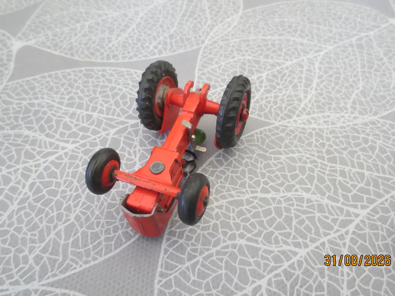 Billede 4 - 1 stk Tekno Traktor med harve og 2 vogne 