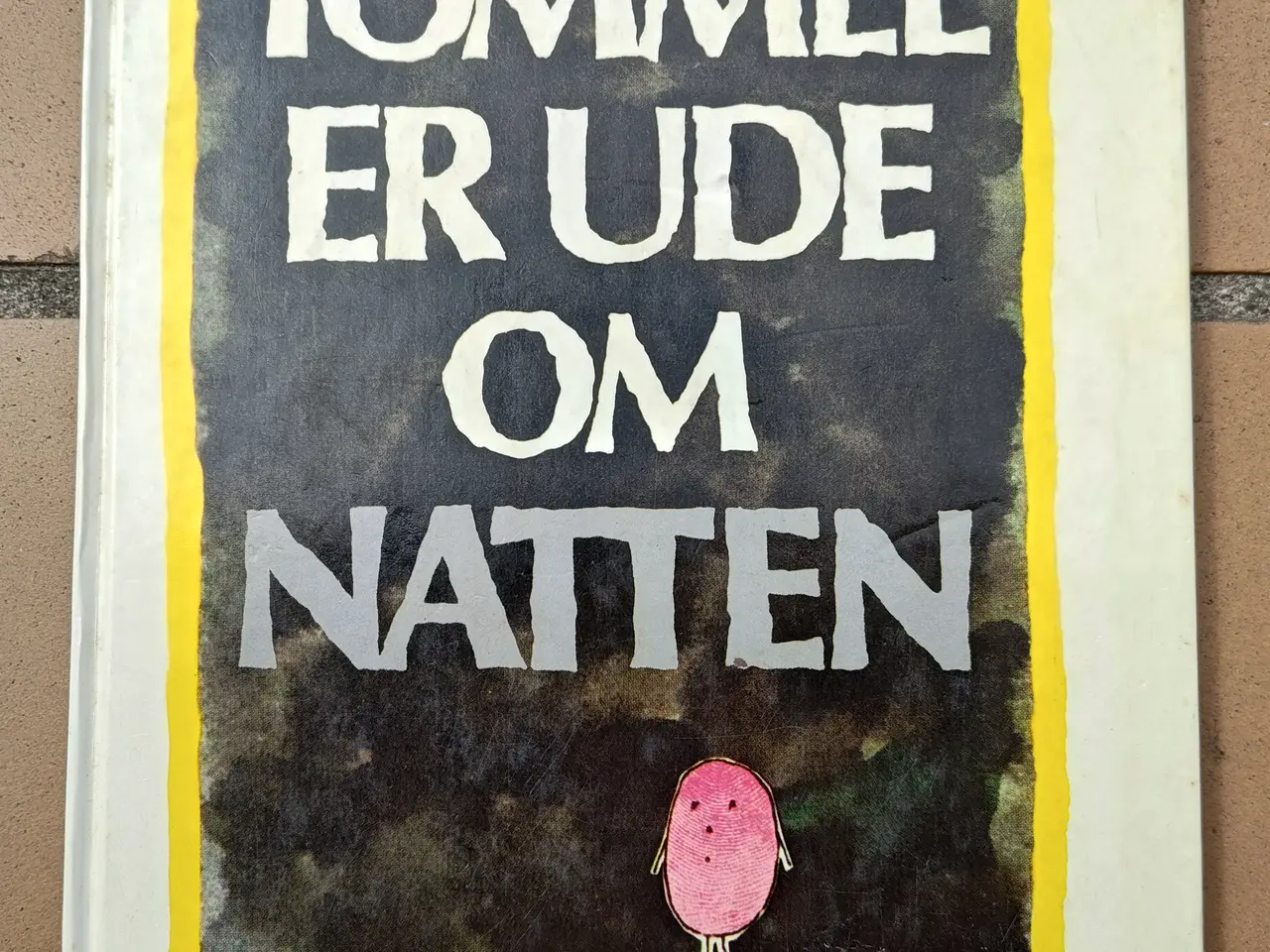 Billede 1 - Tommel er ude om natten BOG fra 1980