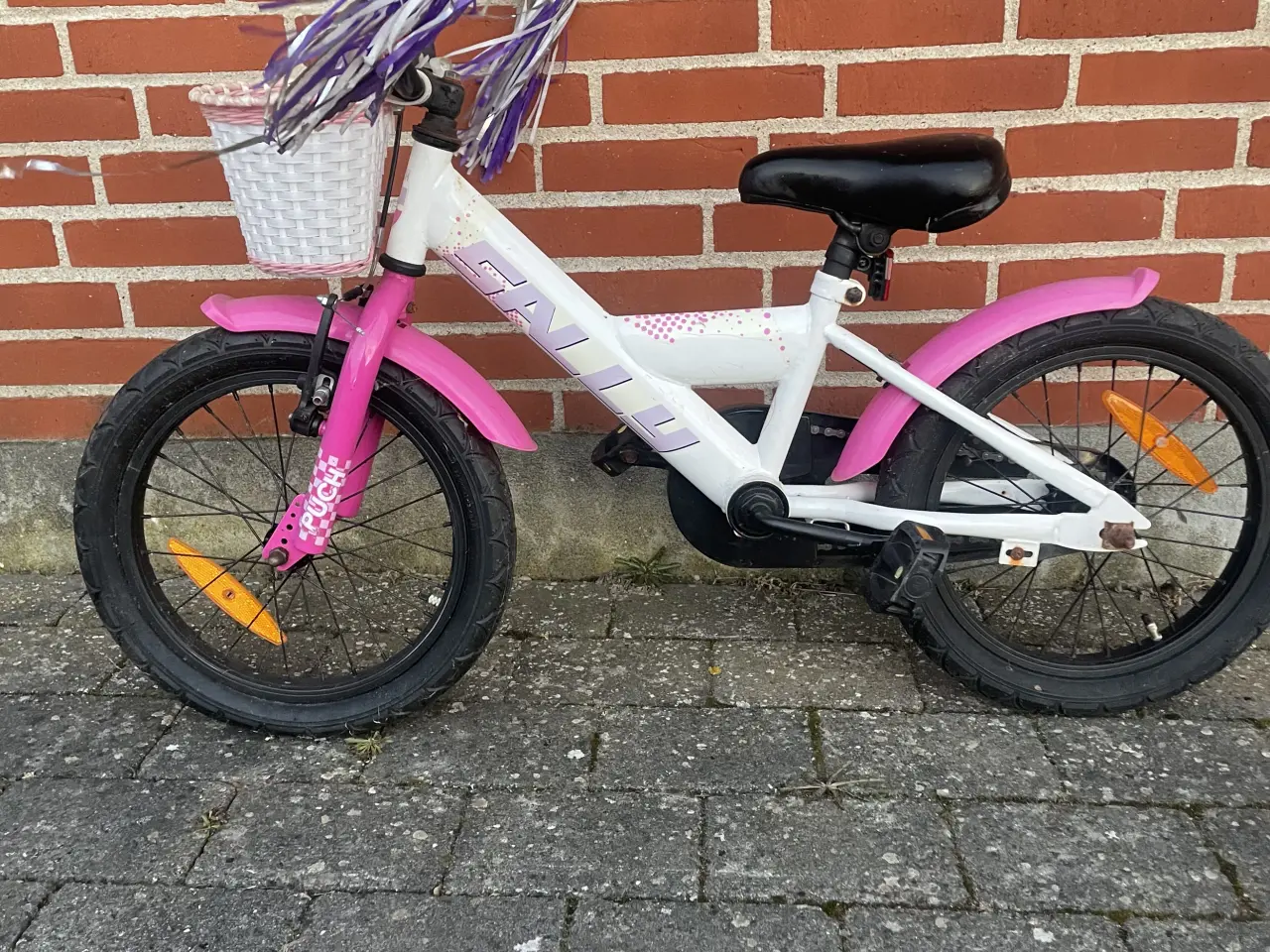 Billede 2 - Hvid og pink puch børne cykel 16”