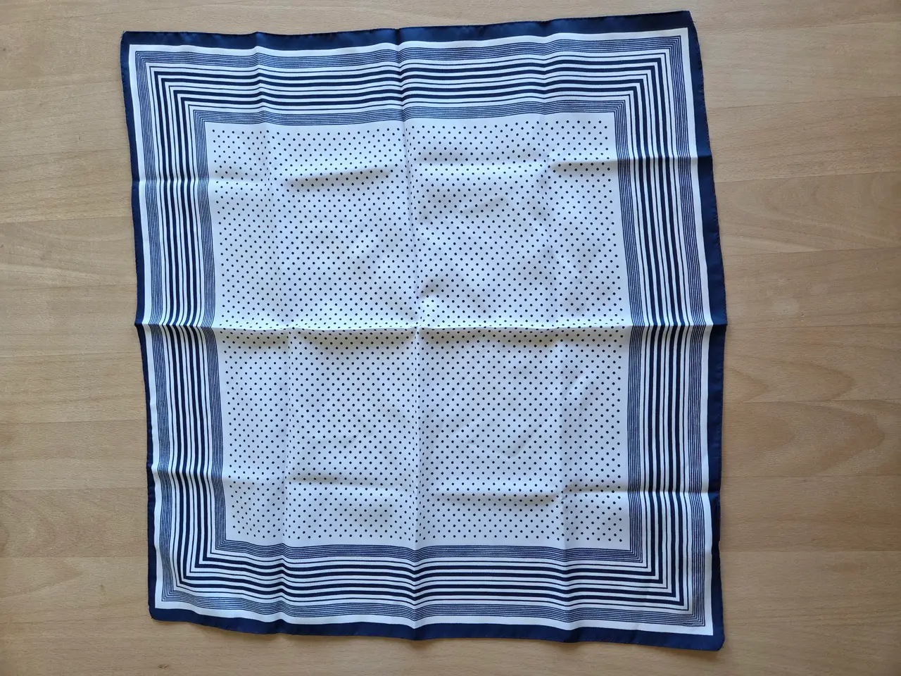 Billede 3 - Irma tørklæde 50x50cm