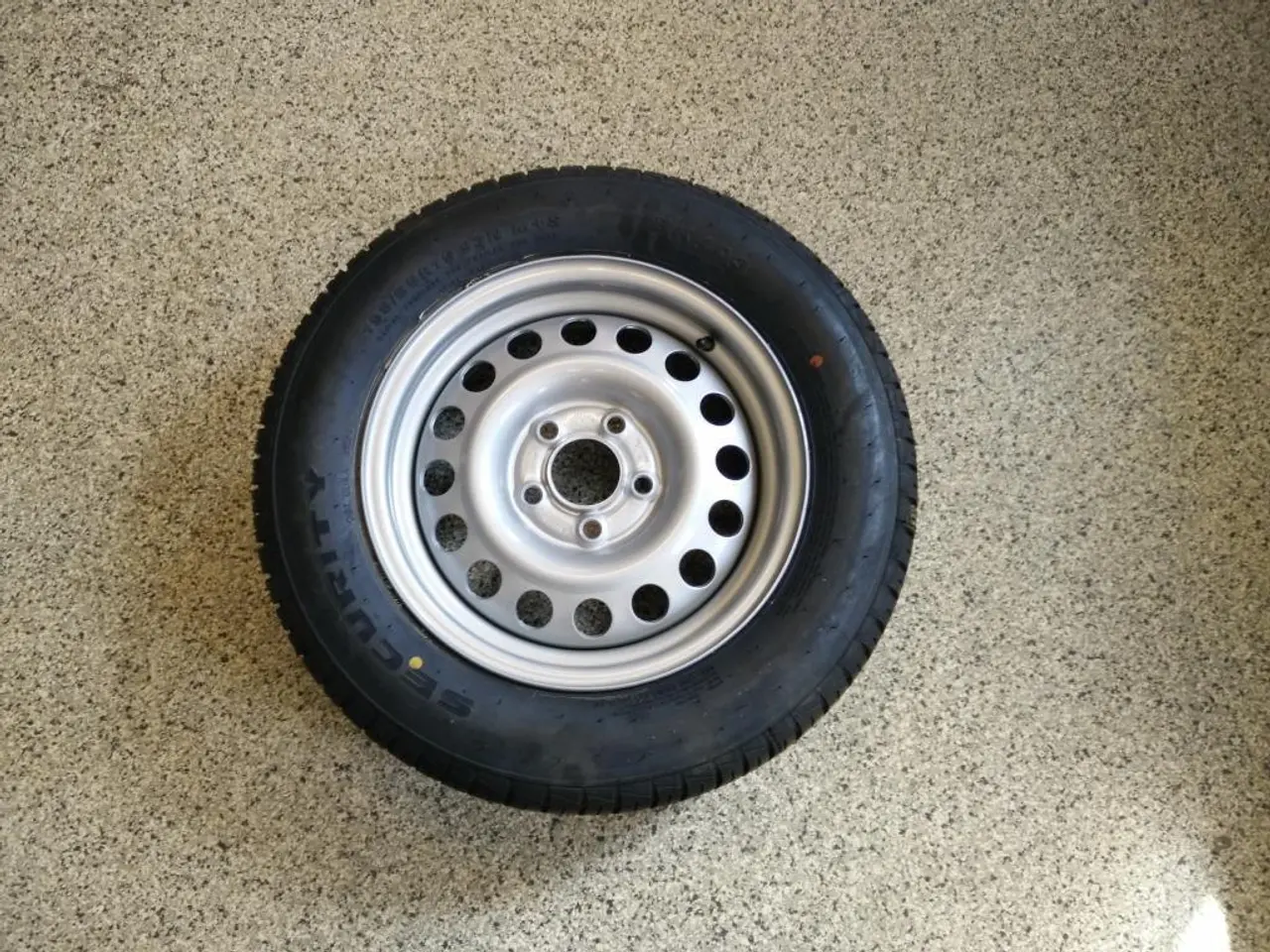 Billede 1 - Hjul 15" 195/65 5H 91N/615kg
