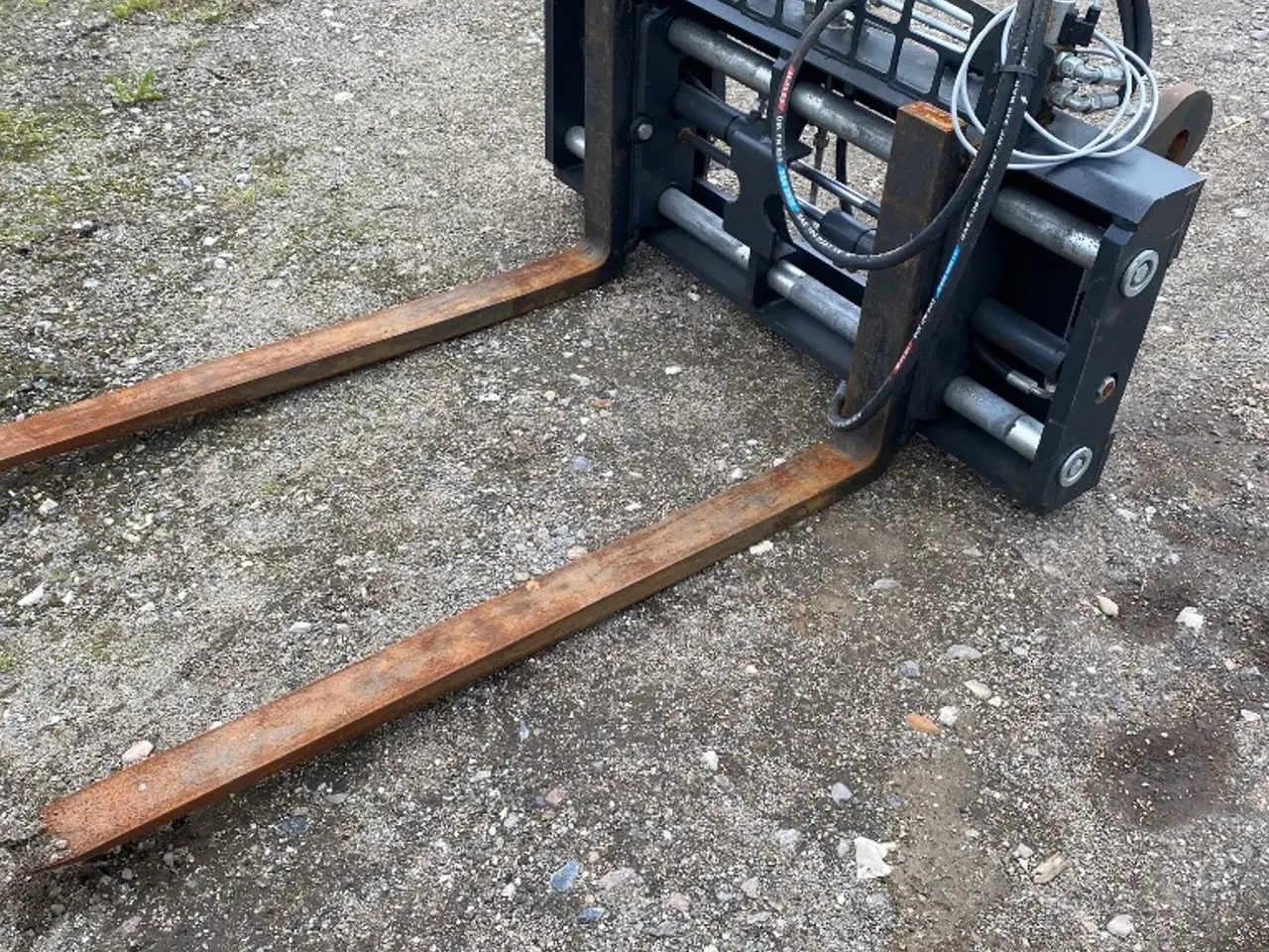 Billede 1 - Hydraulic fork positioner And side-shift attachment