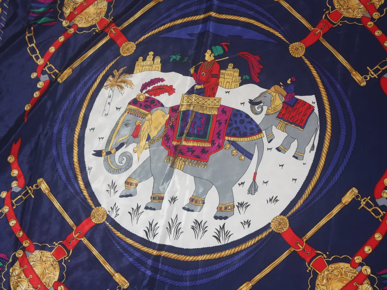 Billede 8 - Tørklæde med indisk elefant 90 cm x 83 cm