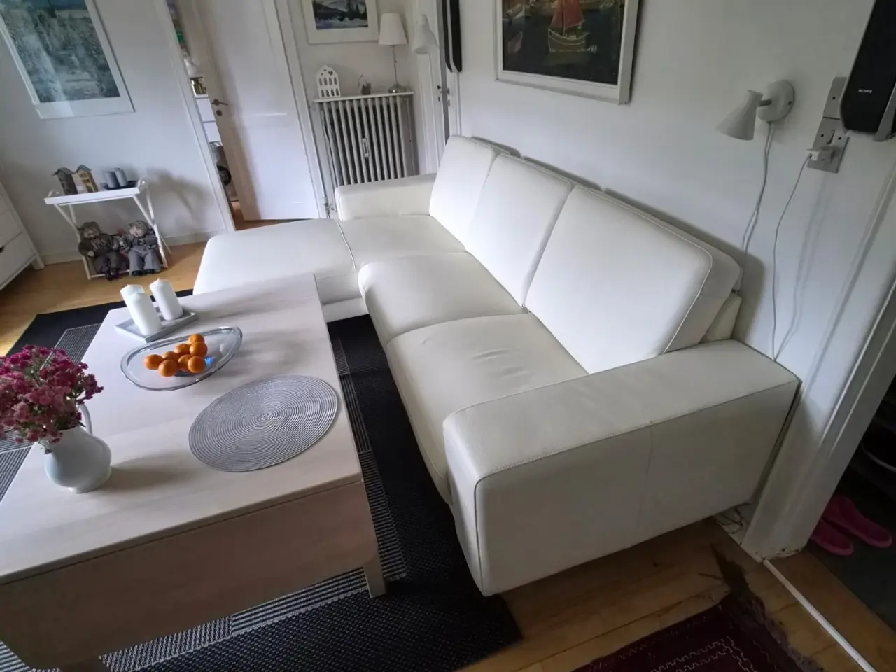 Billede 3 - Hvid læder sofa