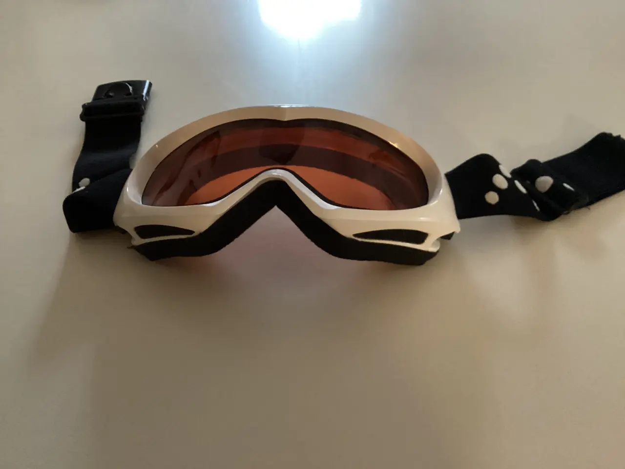 Billede 3 - Nye hvide skibriller med orange linse.