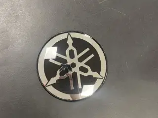YAMAHA TUNING FORK MARK