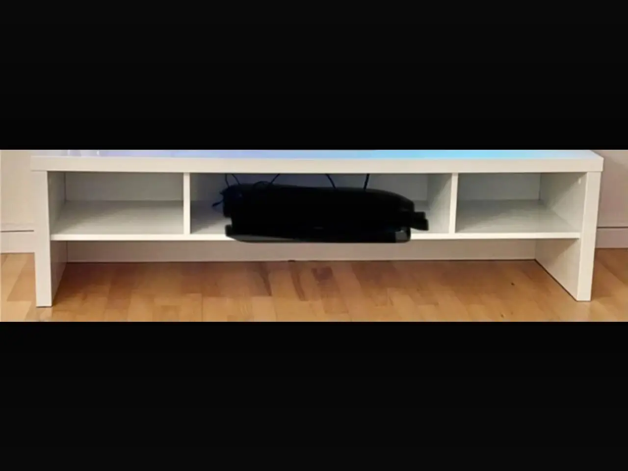Billede 1 - Hvidt TV-bord 