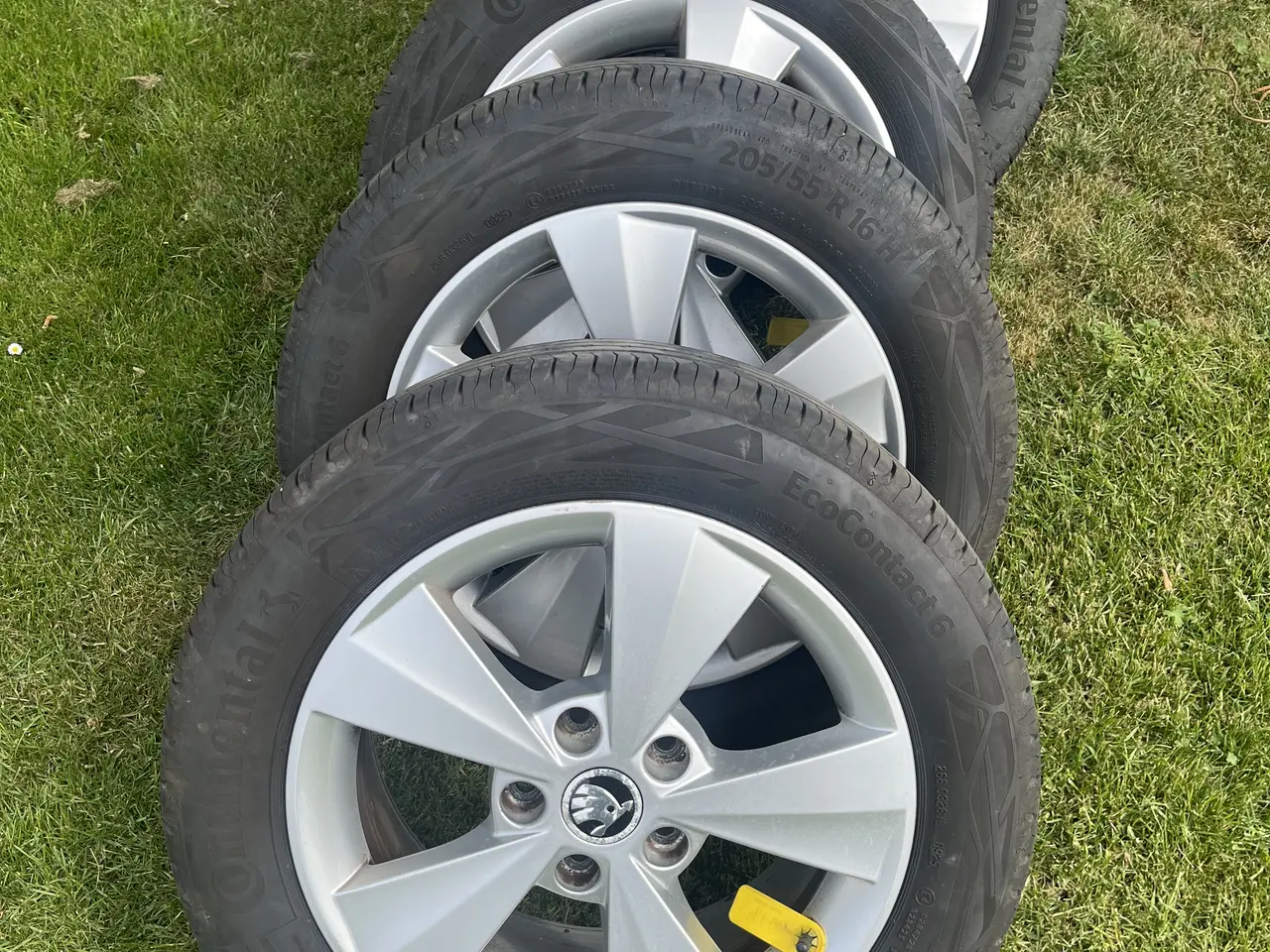 Billede 9 - Skoda Alu fælge inkl. næsten nye Conti dæk.