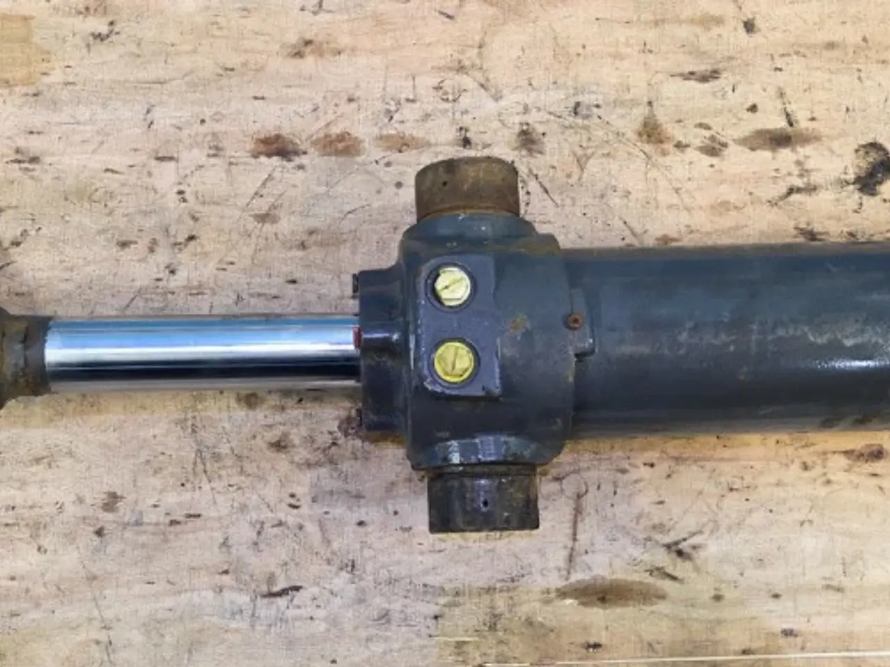 Billede 3 - New Holland LB115B Cylinder 90488673