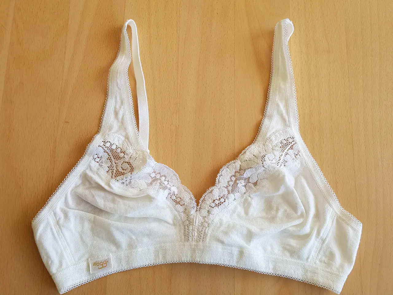 Billede 8 - Sloggi, 2 stk BH, 70kr for begge to