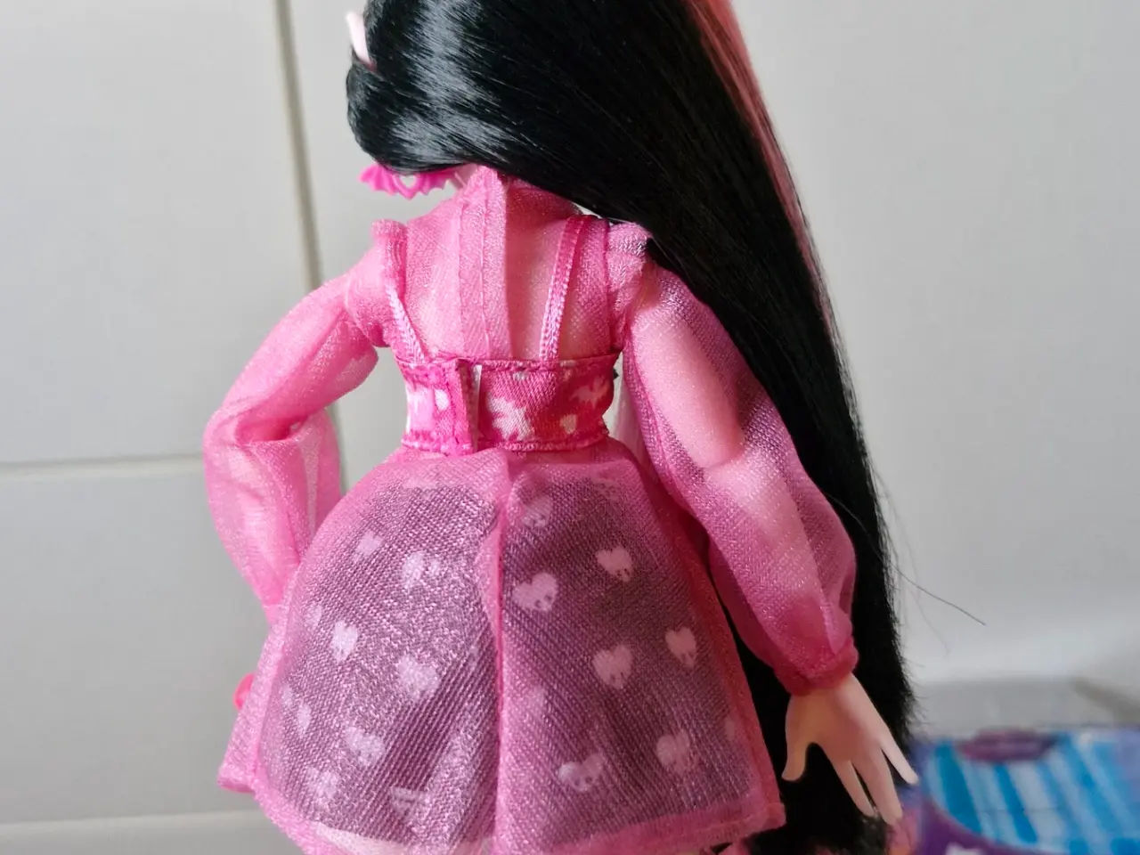 Billede 5 - Monster High, G3 Draculaura Core Dukke, HHK51