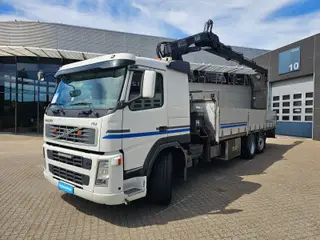 Volvo FM300 6X2-4, Kran