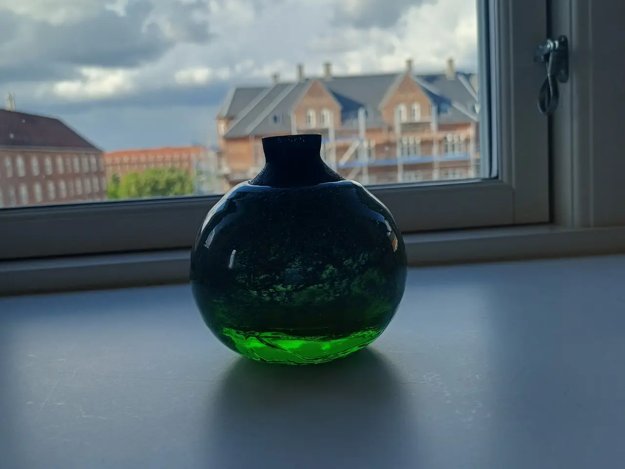 Billede 3 - Lille vase kombineret med ler og glas