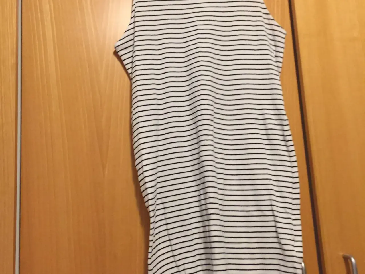 Billede 1 - H&M kjole sælges