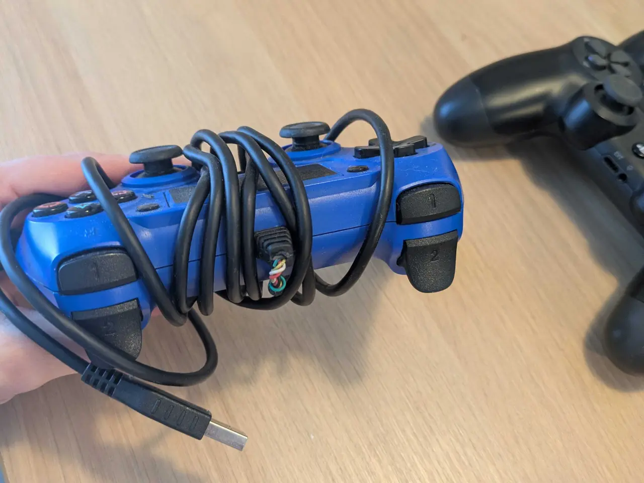 Billede 3 - PlayStation 4, med 3 controller + 13 spil