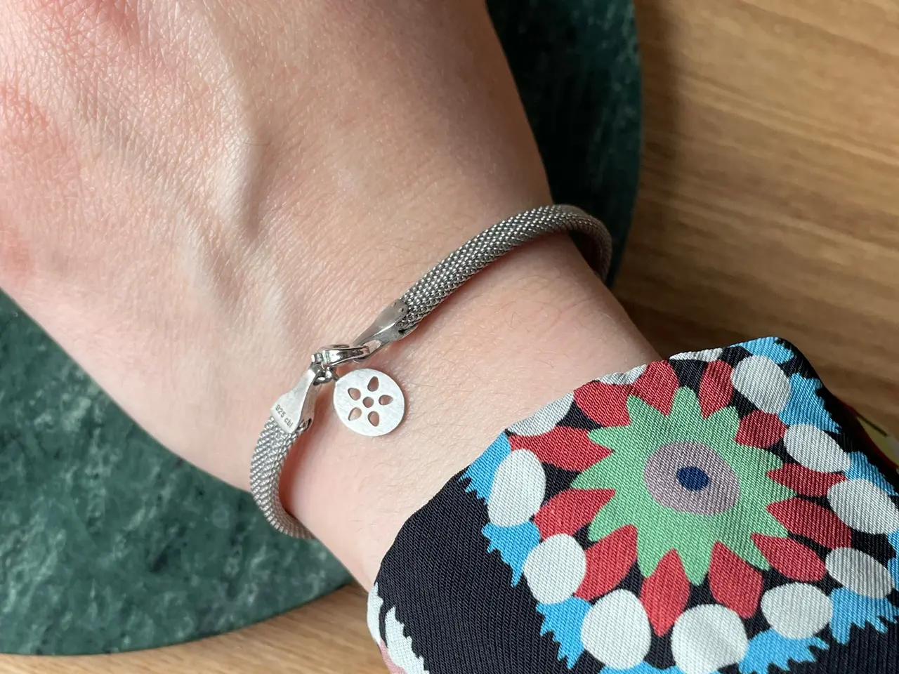Billede 11 - ByBiehl armbånd med vedhæng