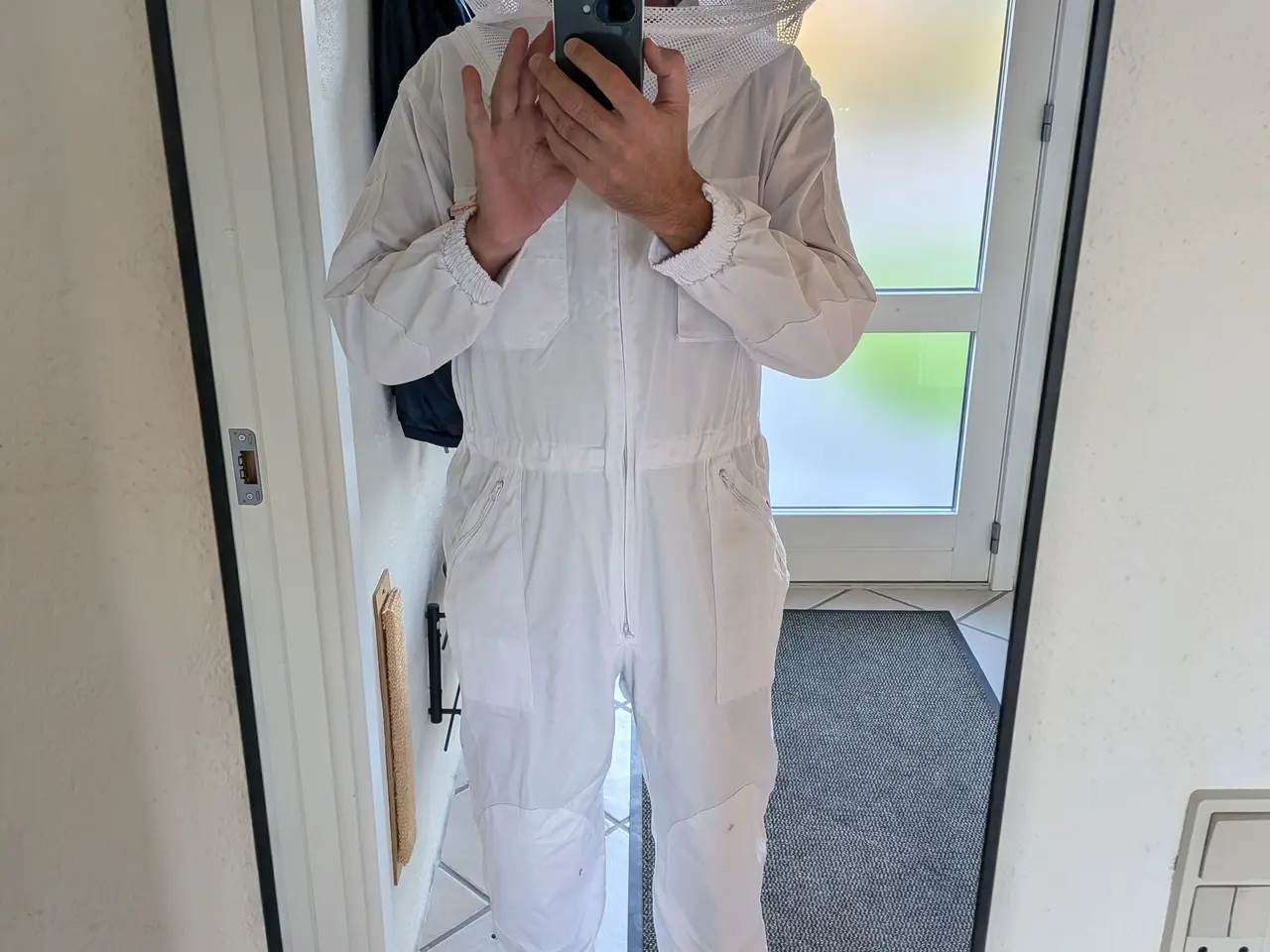 Billede 1 - Heldragt med hat.