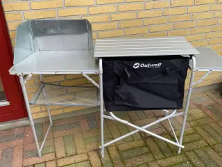 Camping skab