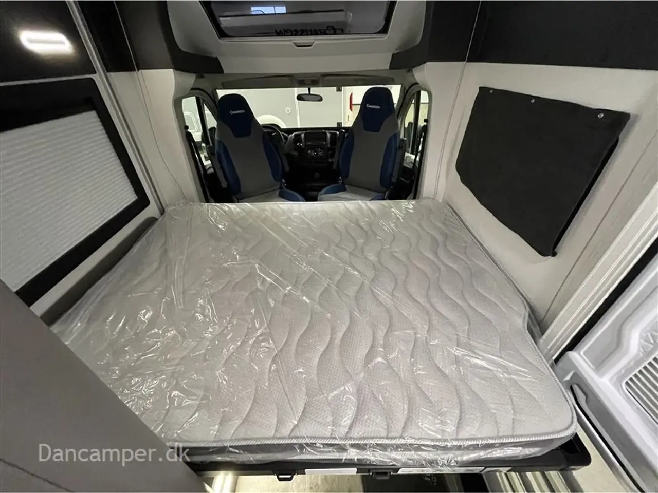 Billede 16 - 2024 - Chausson X650 Exclusive line   TILBUDSPRIS kr. 999.900,- SPAR kr. 50.000,- Camper med stor Lounge og siddegruppe, 9-trins automatgear, sænkeseng, stor garage, specialfælge, Connect- og X-tilbehørspakke ,