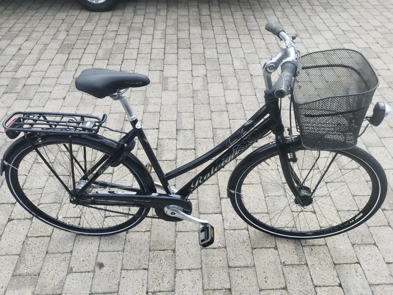 Billede 2 - Damecykel.næsten som ny.