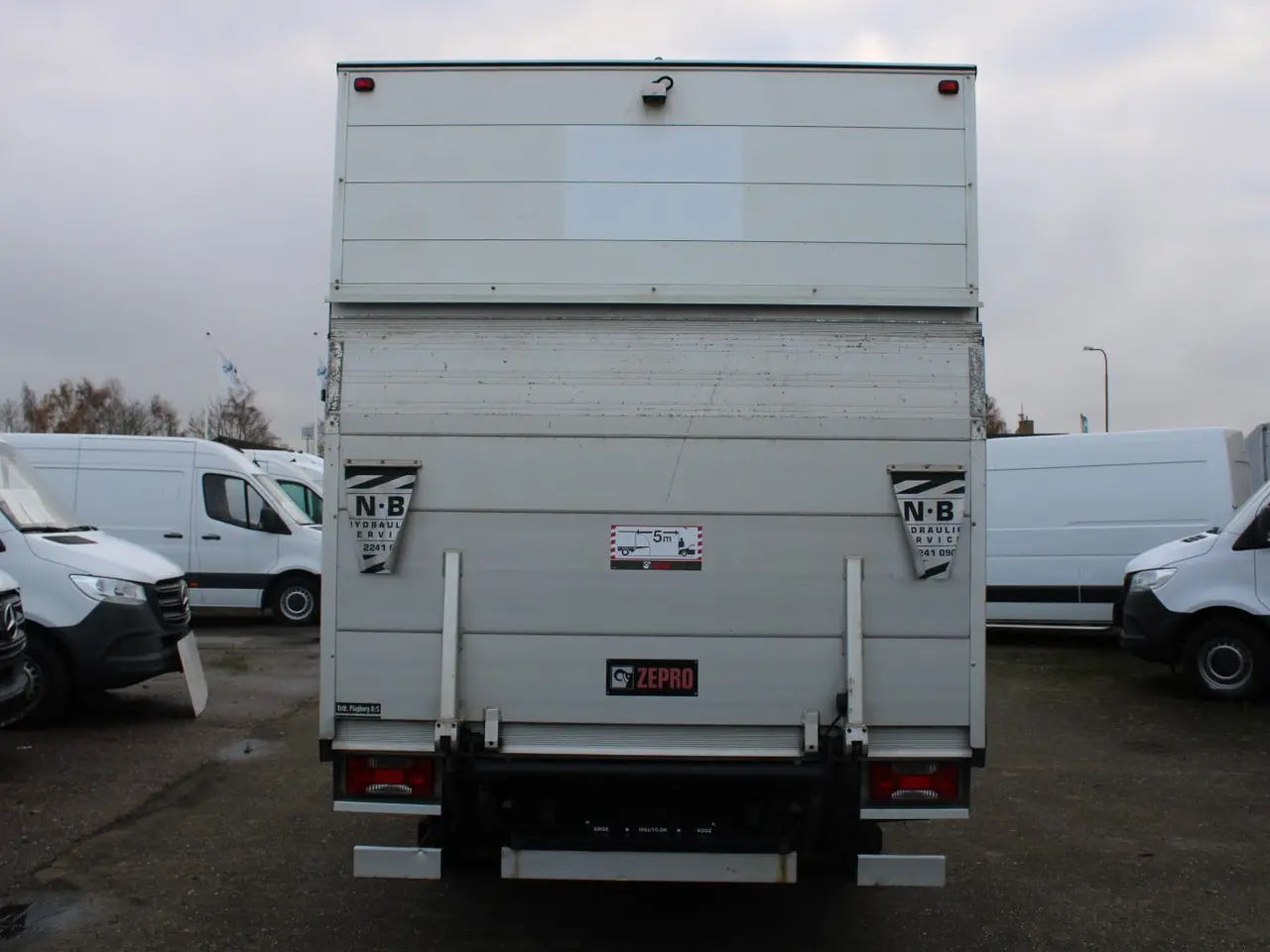 Billede 9 - Iveco Daily 2,3 35S16 Alukasse m/lift AG8