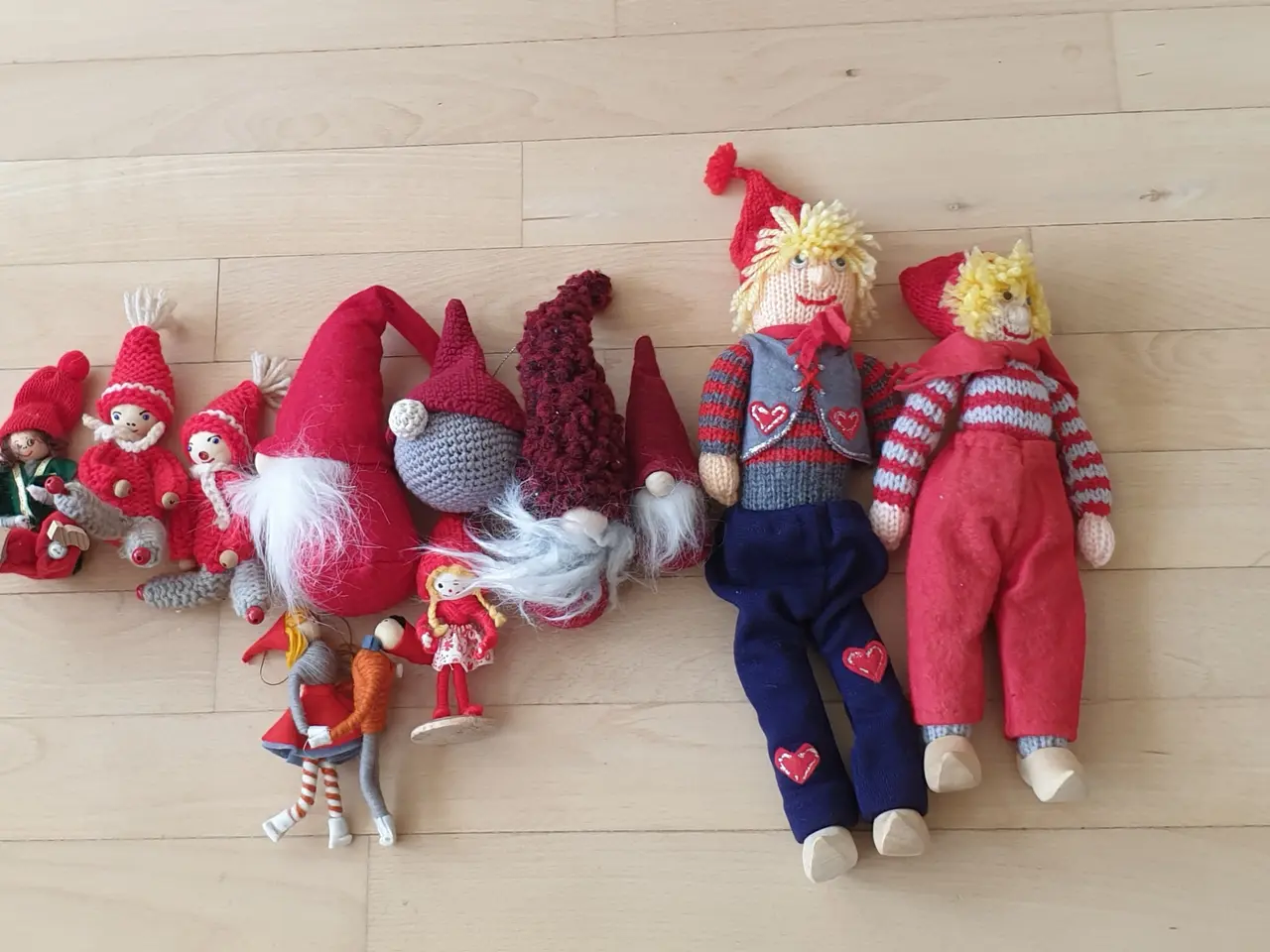 Billede 1 - Nisser Jule Loppe Lot ialt10kr