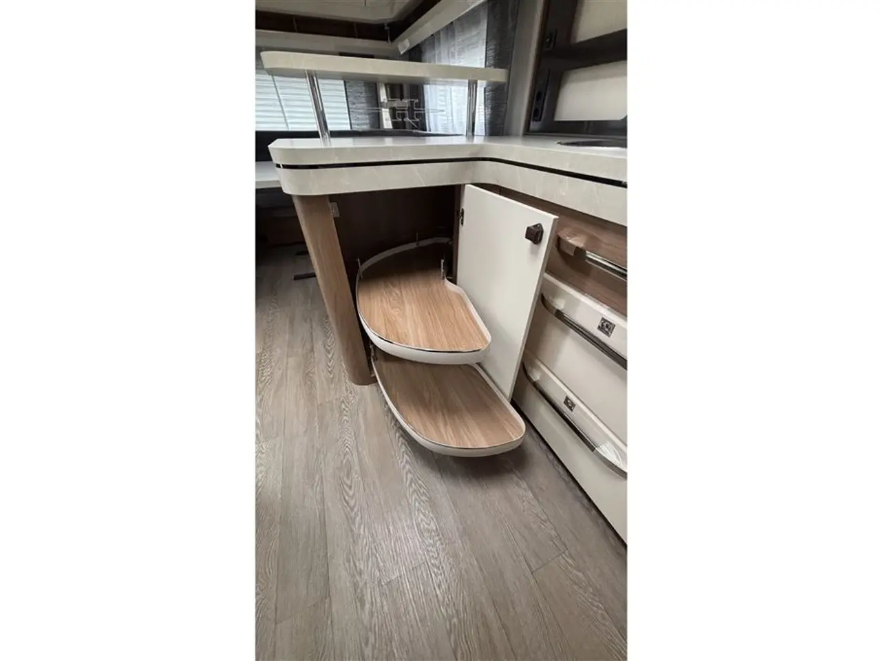 Billede 10 - 2022 - Hobby Excellent 560 CFe   Pæn og velholdt campingvogn
