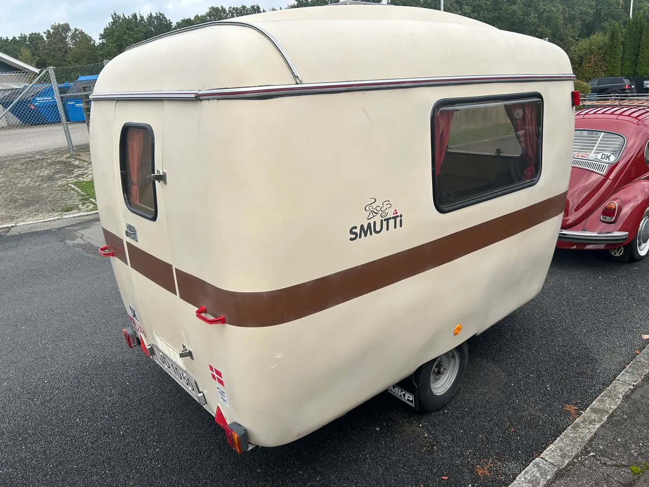 Billede 12 - MKP SMUTTI Veteran Campingvogn, Nysynet flot stand