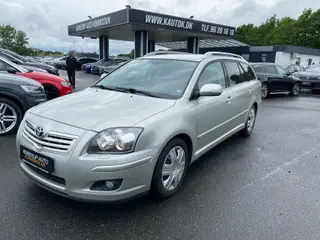 Toyota Avensis 1,8 Linea Terra 129HK Stc