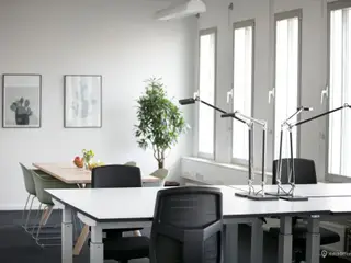 Flot kontorlejemål der er velbeliggende i et eftertragtet erhvervsområde i Ballerup.