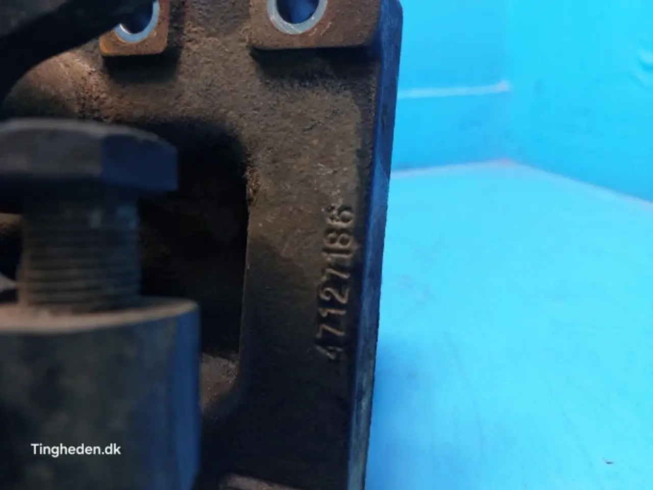 Billede 3 - New Holland T6 Beslag 48031003