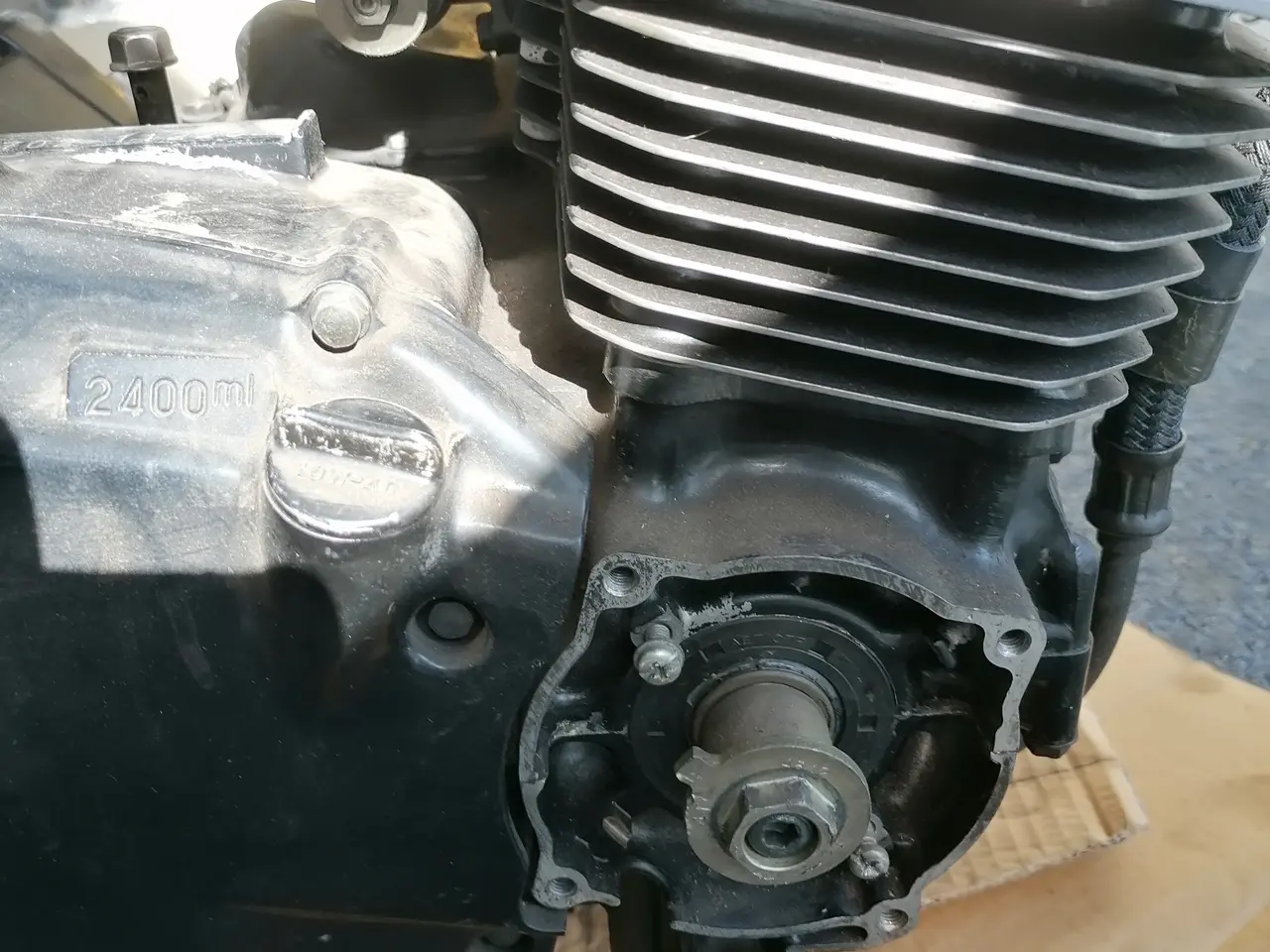 Billede 2 - Motor til Suzuki GXS 550 eb. årgang 84-87. (se%)