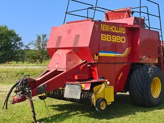 New Holland BB980
