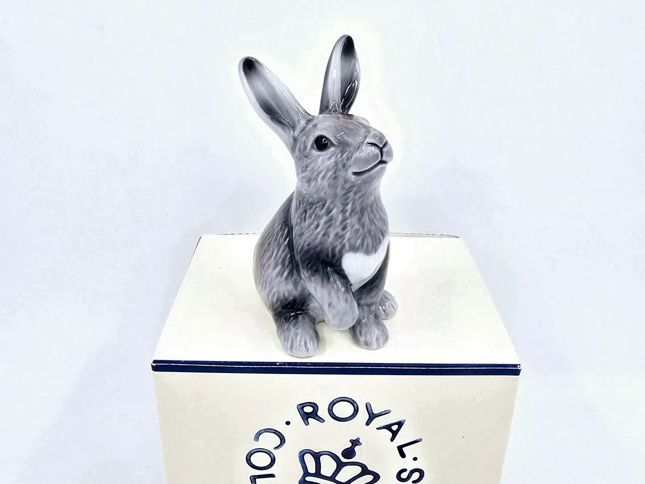 Billede 1 - Royal Copenhagen Figur Kanin nr. 2019. sortering 1