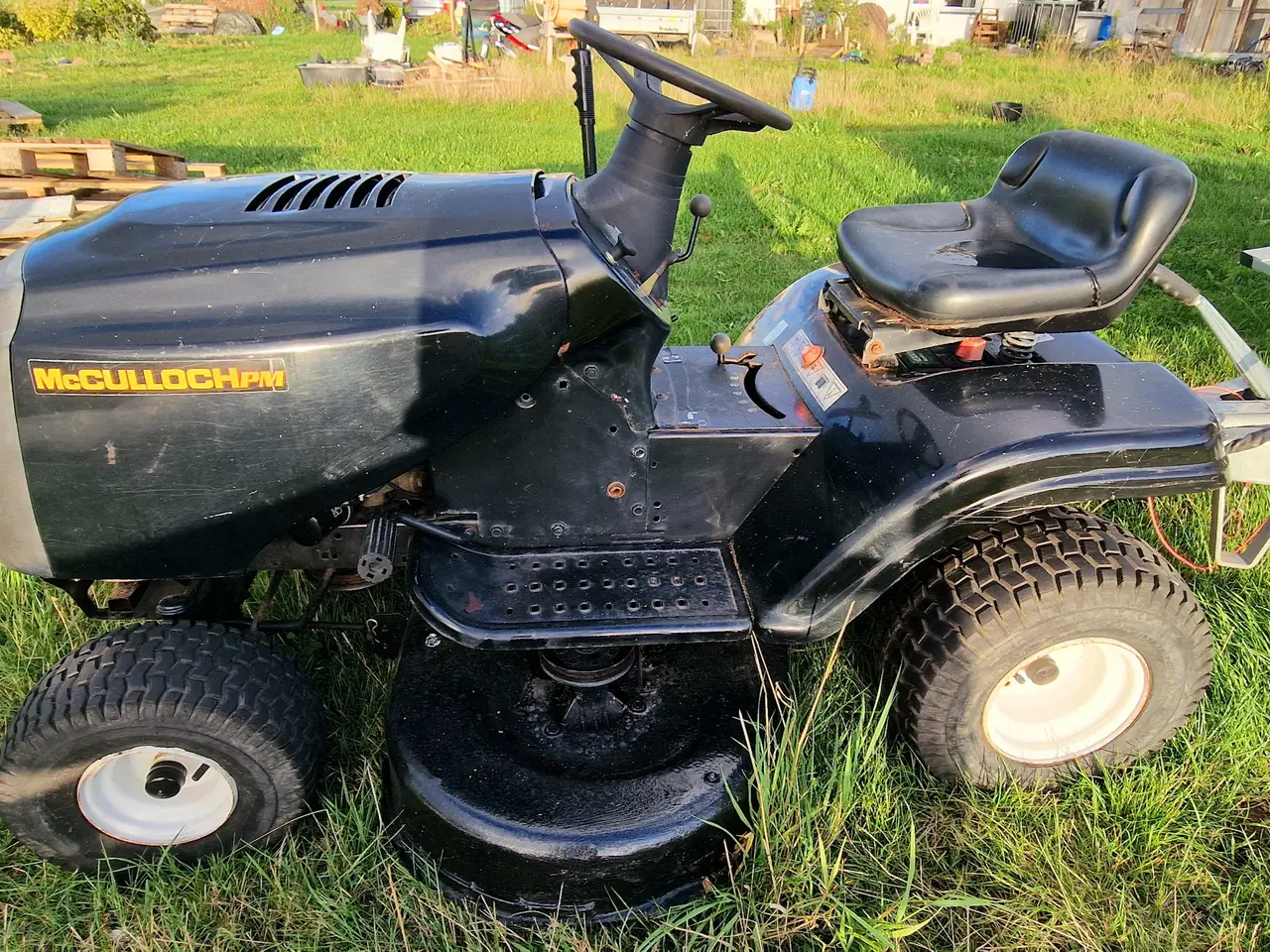Billede 1 - Stærk McCulloch PM havetraktor – 42" klippebredde