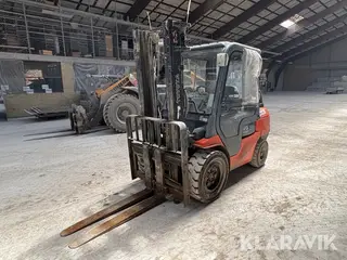 Truck Toyota 02-7FGJF35