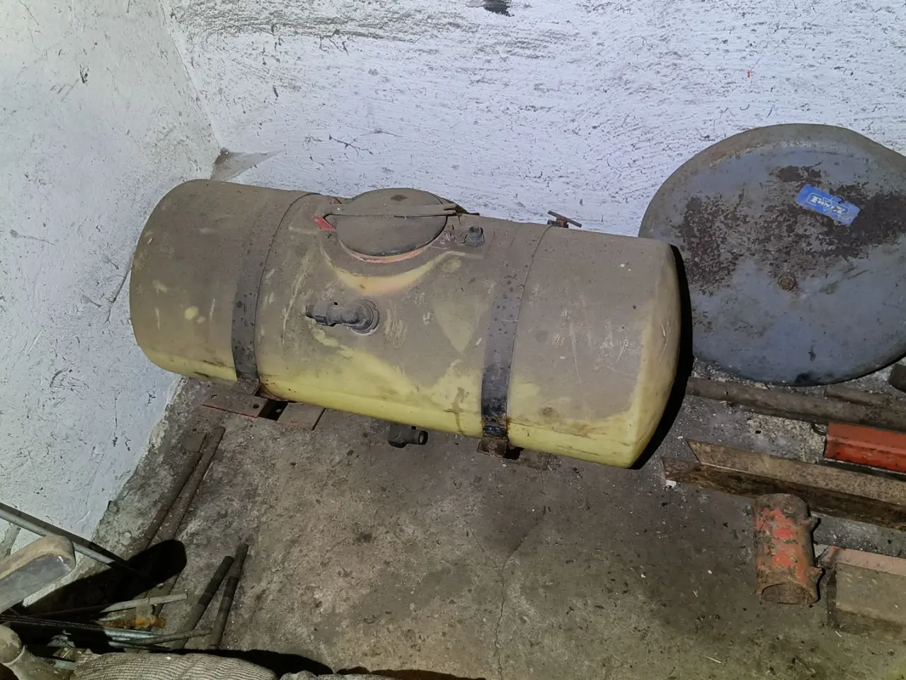 Billede 2 - - - - lille tank ca. 80 liter