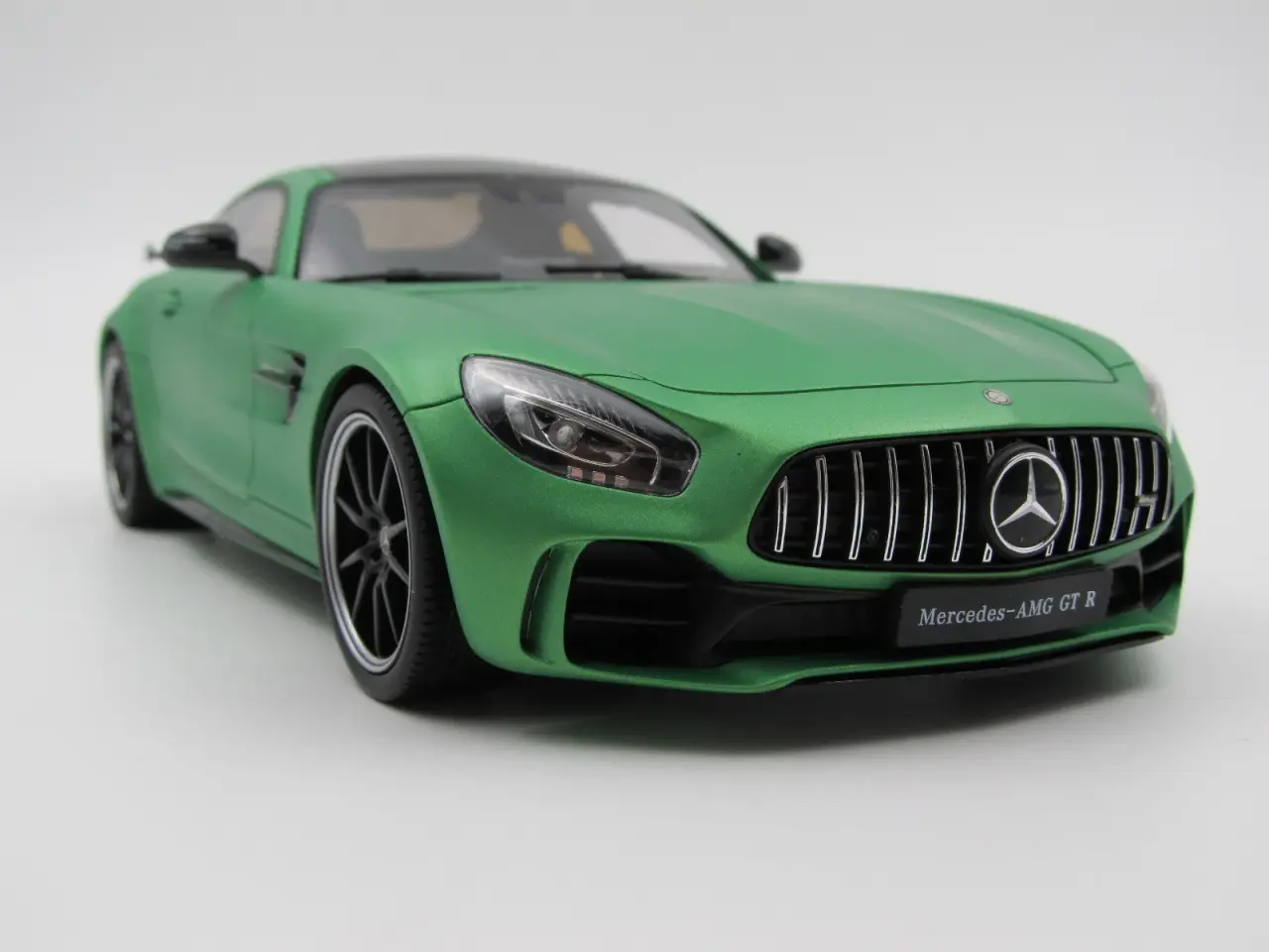Billede 5 - 2019 Mercedes AMG GT-R Coupé 1:18