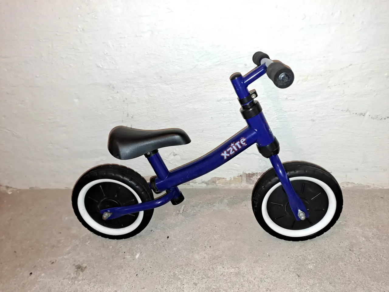 Billede 1 - Gåcykel / løbecykel.