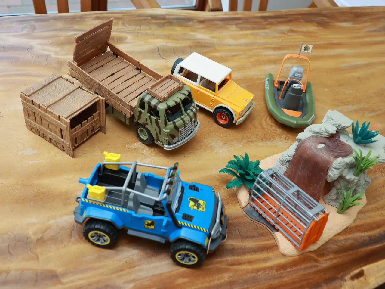 Billede 1 - Schleich køretøjer m.m.
