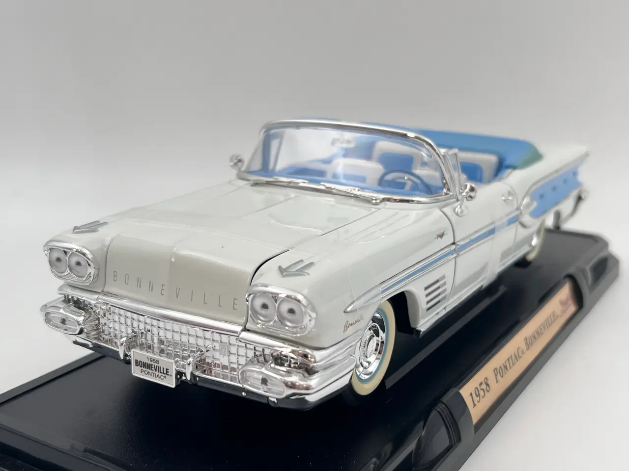Billede 2 - 1958 Pontiac Bonneville Convertible 1:18