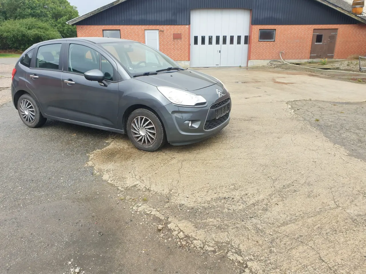 Billede 3 - Citroen c3 2012 1,6 4-dørs m. bagklap Økonomisk di