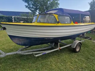Fin Motorbåd