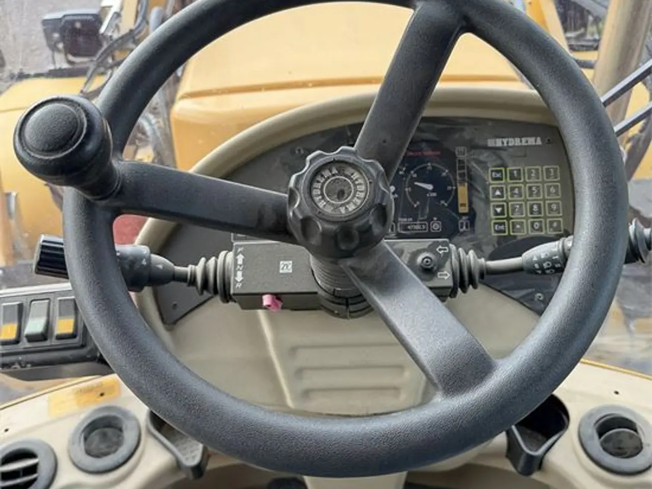 Billede 44 - Hydrema 926 E - Engcon MIG2 joystik (Dobbelt command 2), Engcon rotortilt, Moba 2D