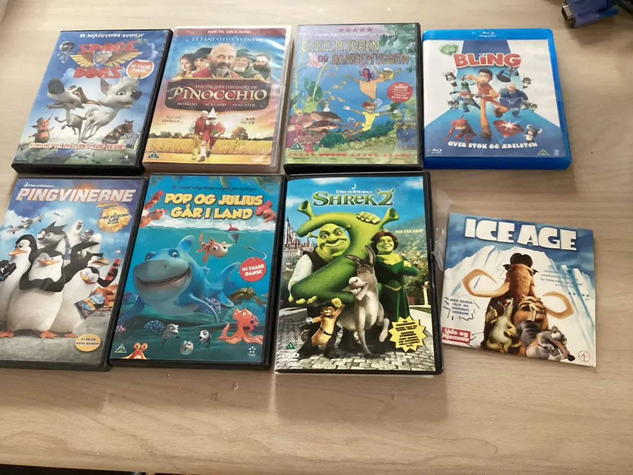 Billede 1 - VHS børnefilm og voksenfilm. DVD børnefilm.