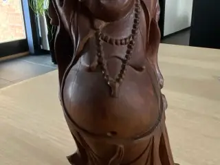 Gammel munklignende træfigur