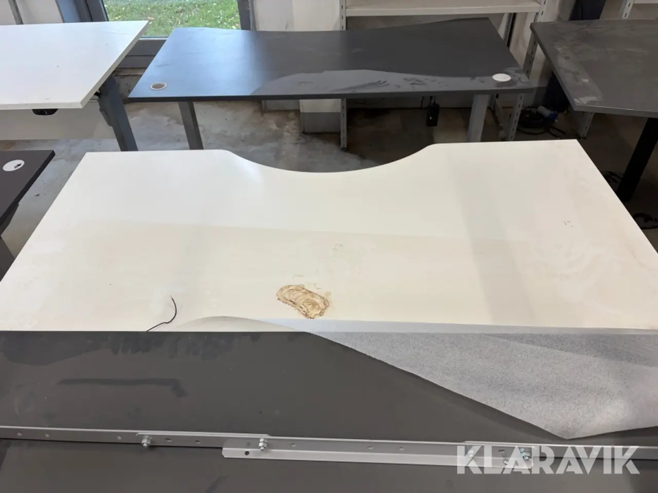 Billede 12 - Hæve/sænkeborde Blandet 10 styk + 3 kontorstole