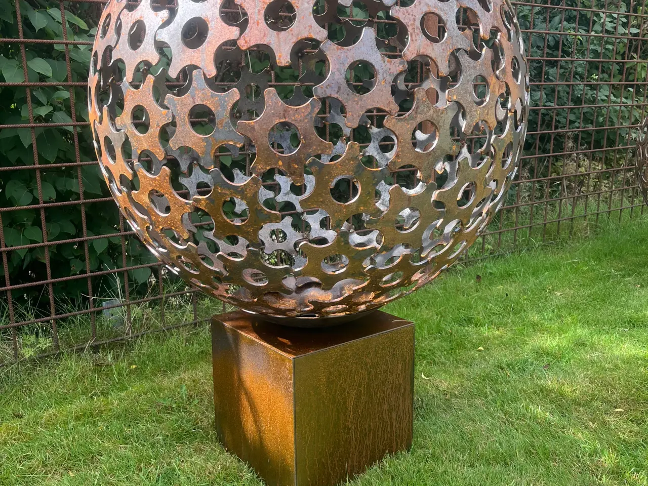 Billede 5 - højbed/vandspejl/bålsted/kunst corten-stål
