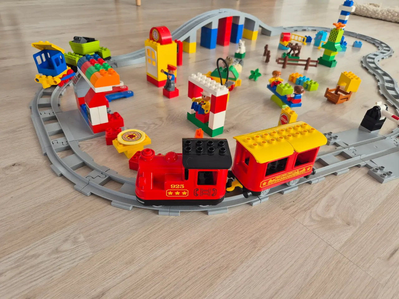 Billede 2 - Duplo Smart Elektrisk Togbane, Damptog, APP Funkti